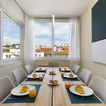 Appartement Whome Luxury Penthouse: Designer Decor & Epic Views
