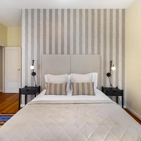 Apartman Whome Luxury Penthouse: Designer Decor & Epic Views *