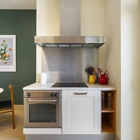 Whome Luxury Penthouse: Designer Decor & Epic Views * Лиссабон