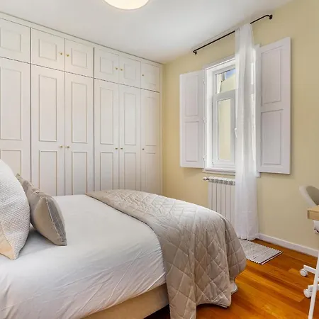 Whome Luxury Penthouse: Designer Decor & Epic Views Апартаменти Лісабон